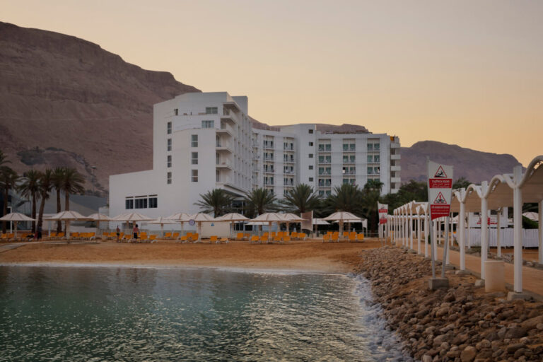 Lot Hotel