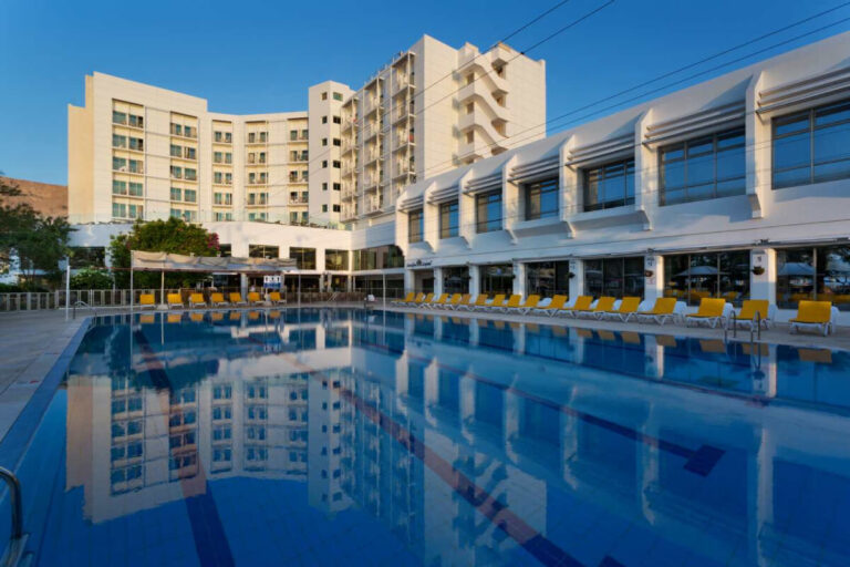 Lot Hotel