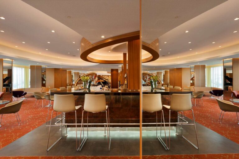 Lot Hotel