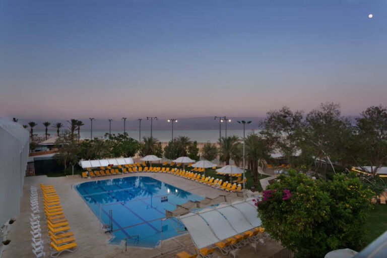 Lot Hotel