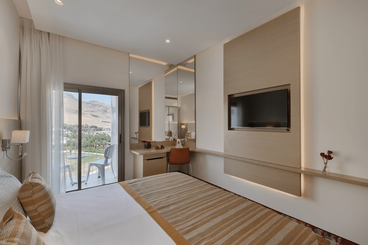Lot Hotel - Standard room with view to Mountains