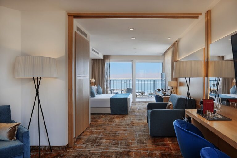Lot Hotel