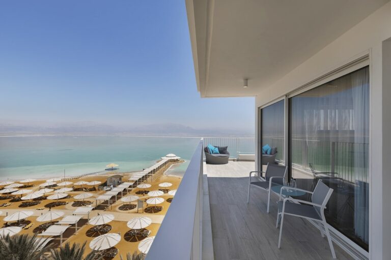Lot Hotel