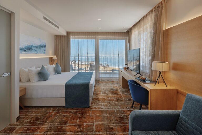 Lot Hotel