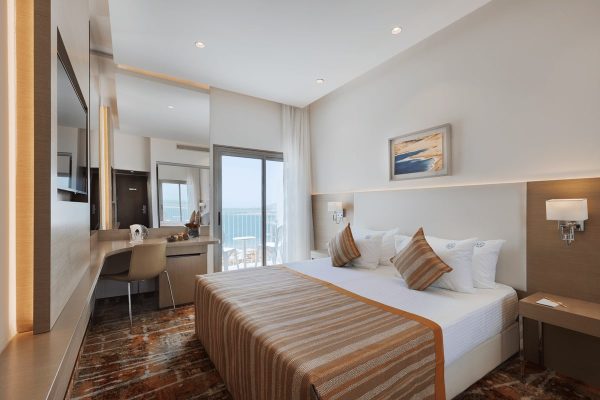 Lot Hotel - Standard room with view to Sea
