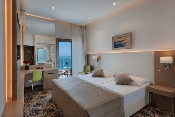 Lot Hotel - Standard room with view to Sea